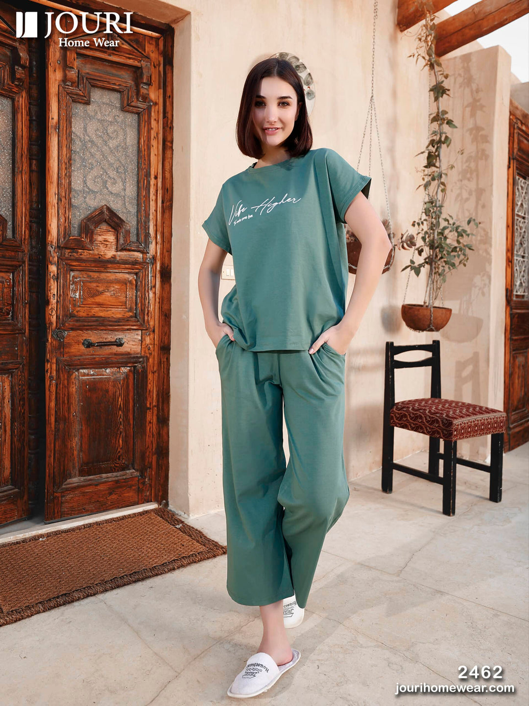 "Love Higher" Women's half sleeve pajamas