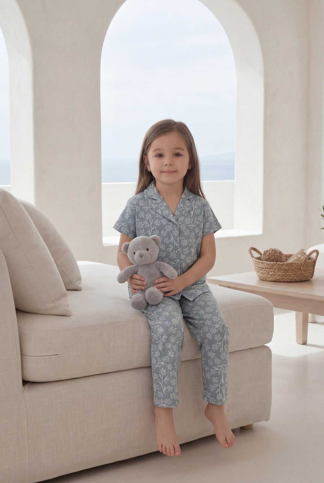 Girls' pajamas with half-sleeve buttons