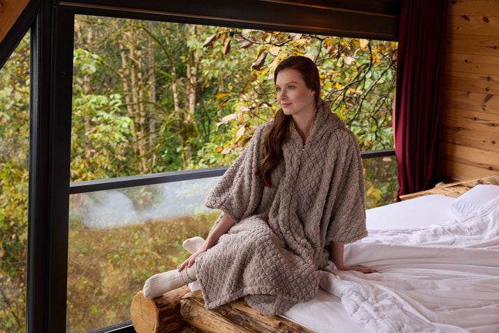 Wearable Winter Blanket – Ultra-Soft Cozy Poncho | 6006