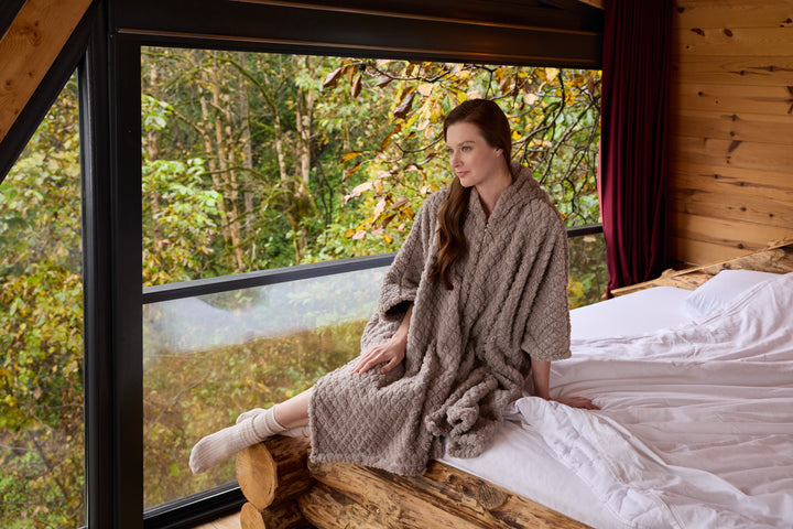 Wearable Winter Blanket – Ultra-Soft Cozy Poncho | 6006