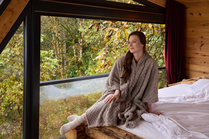 Wearable Winter Blanket – Ultra-Soft Cozy Poncho | 6006