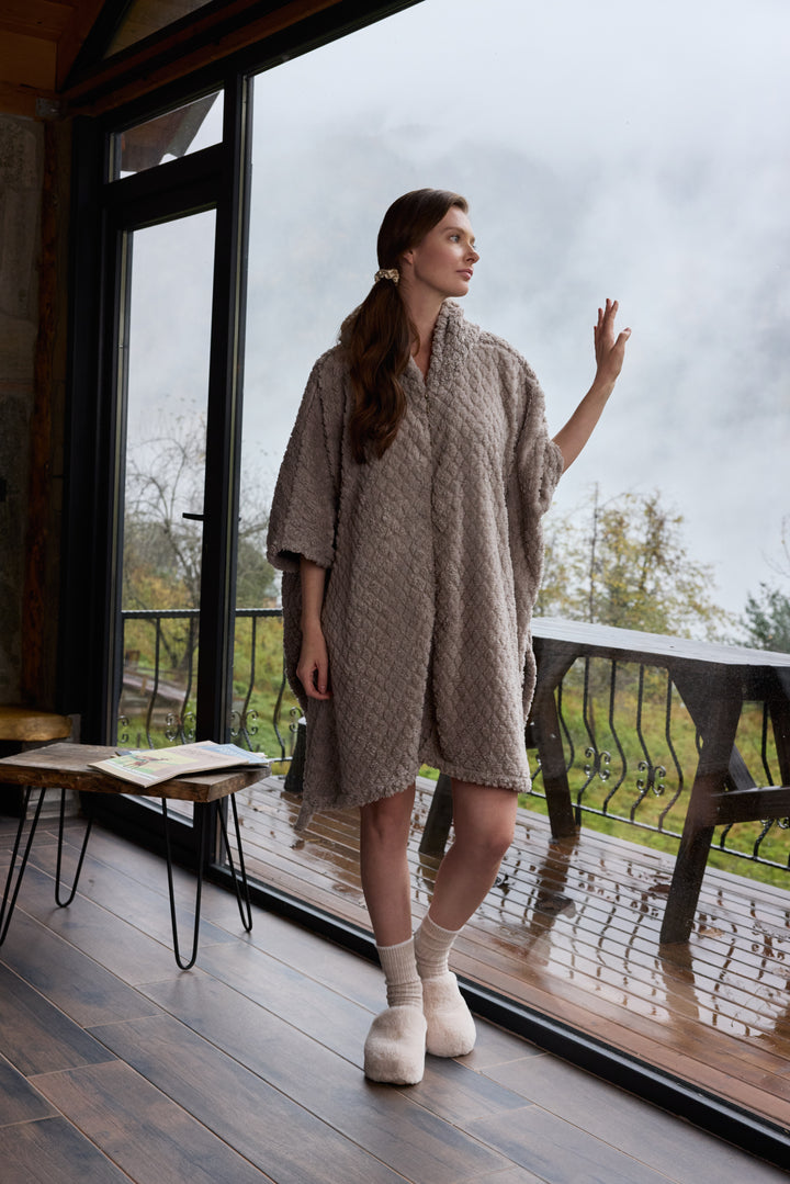 Wearable Winter Blanket – Ultra-Soft Cozy Poncho | 6006