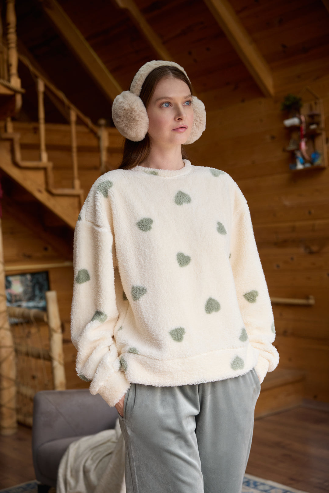 Fluffy Heart Winter Set – Soft Sherpa &amp; Velvet Comfort | 6007