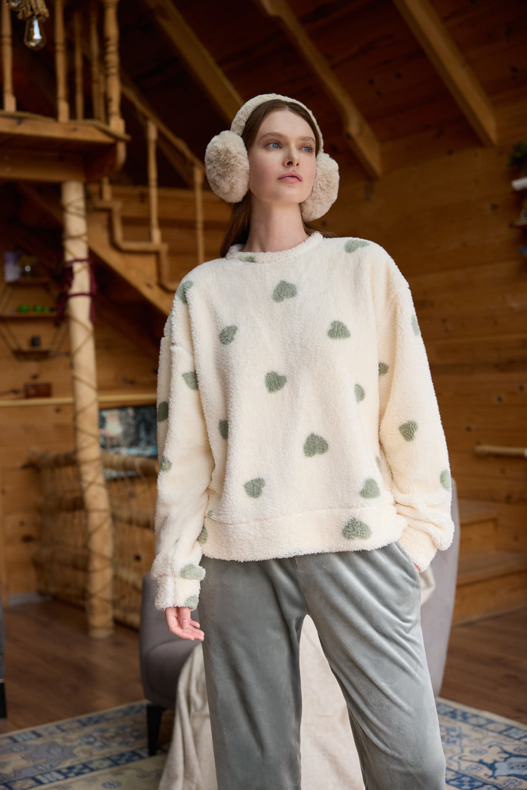 Fluffy Heart Winter Set – Soft Sherpa &amp; Velvet Comfort | 6007