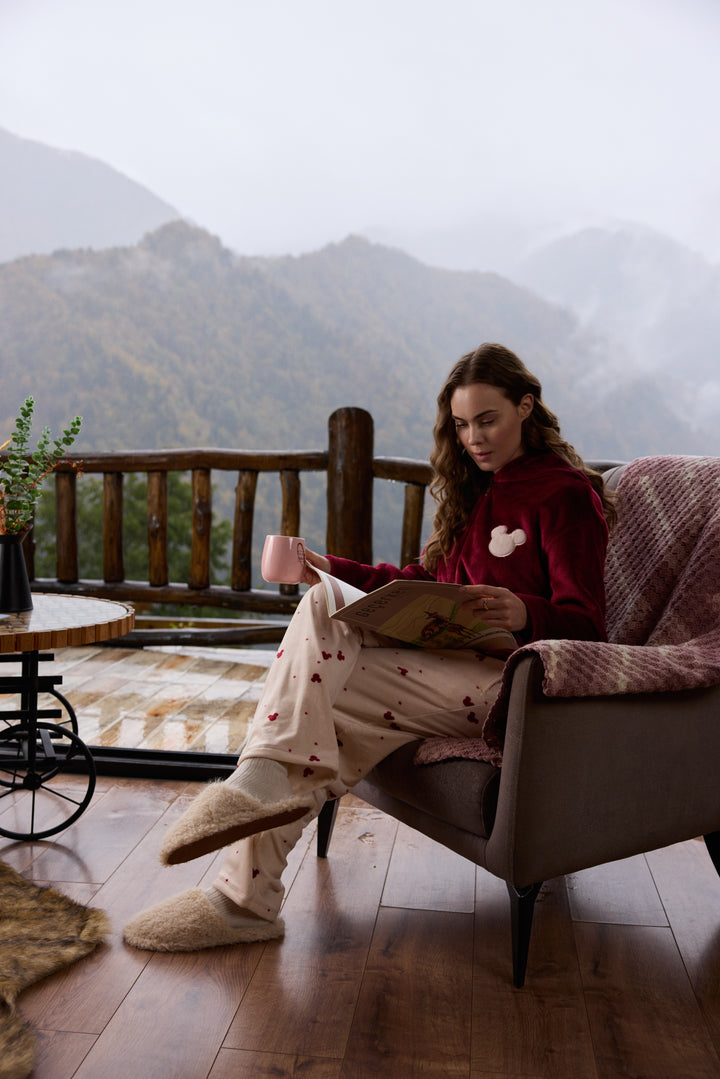 Women’s Winter Soft Pajama Set – Cozy & Stylish/6041