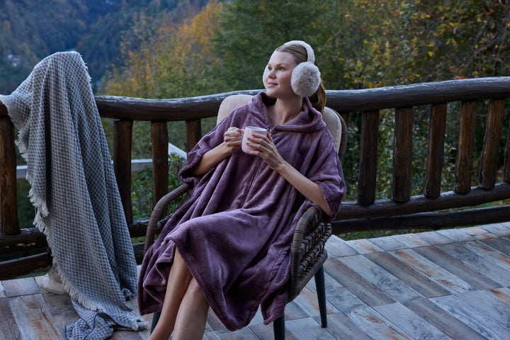 Mauve Fluffy Wearable Blanket with Hoodie &amp; Zipper – Ultra-Warm Comfort | 6020