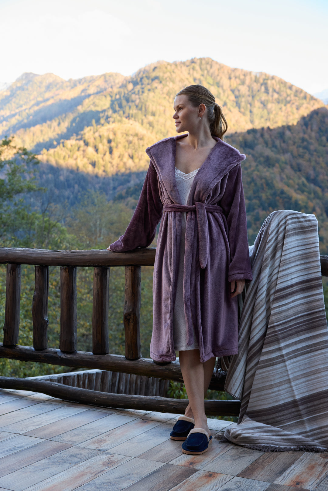 Jouri Soft Plush Bathrobe – Cozy Luxury Homewear /6067