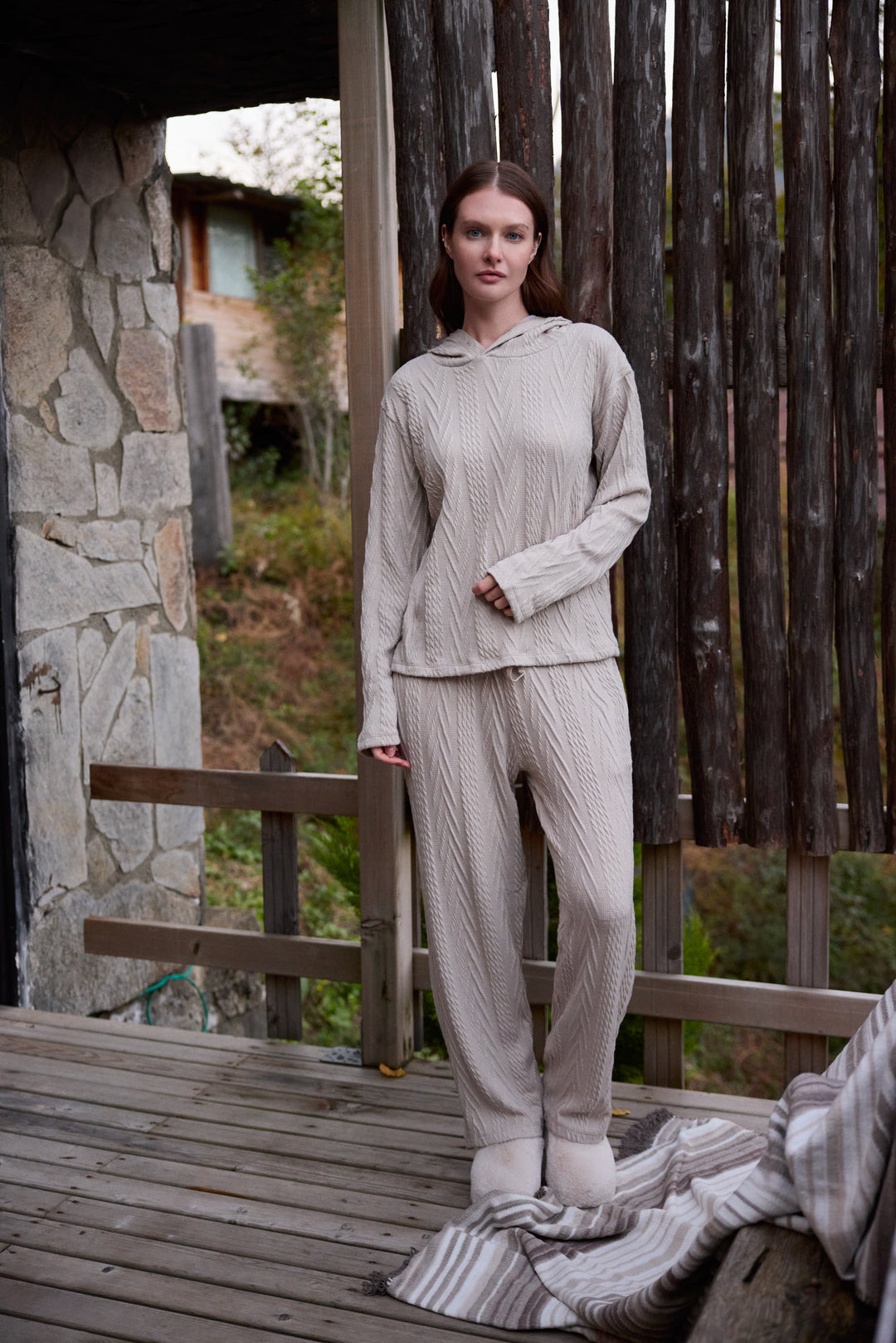 Women’s Hooded Textured Lounge Set – Cozy, Soft & Modern/ 6072