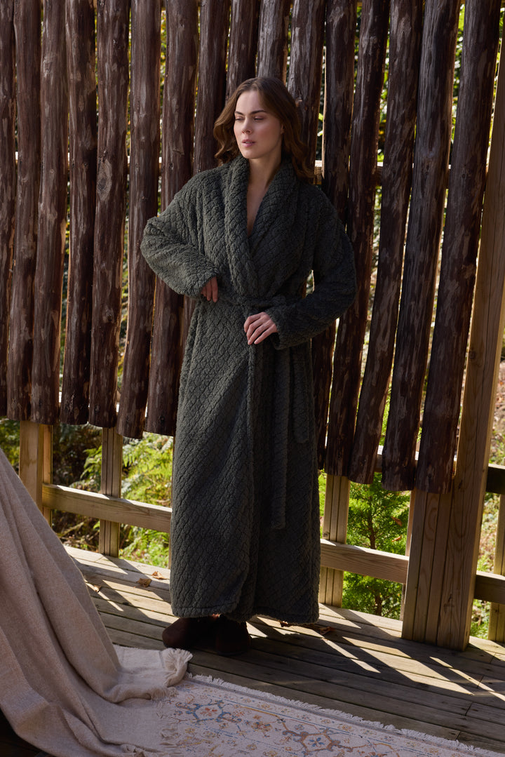 Long Quilted Winter Robe – Cozy Textured Loungewear /6096