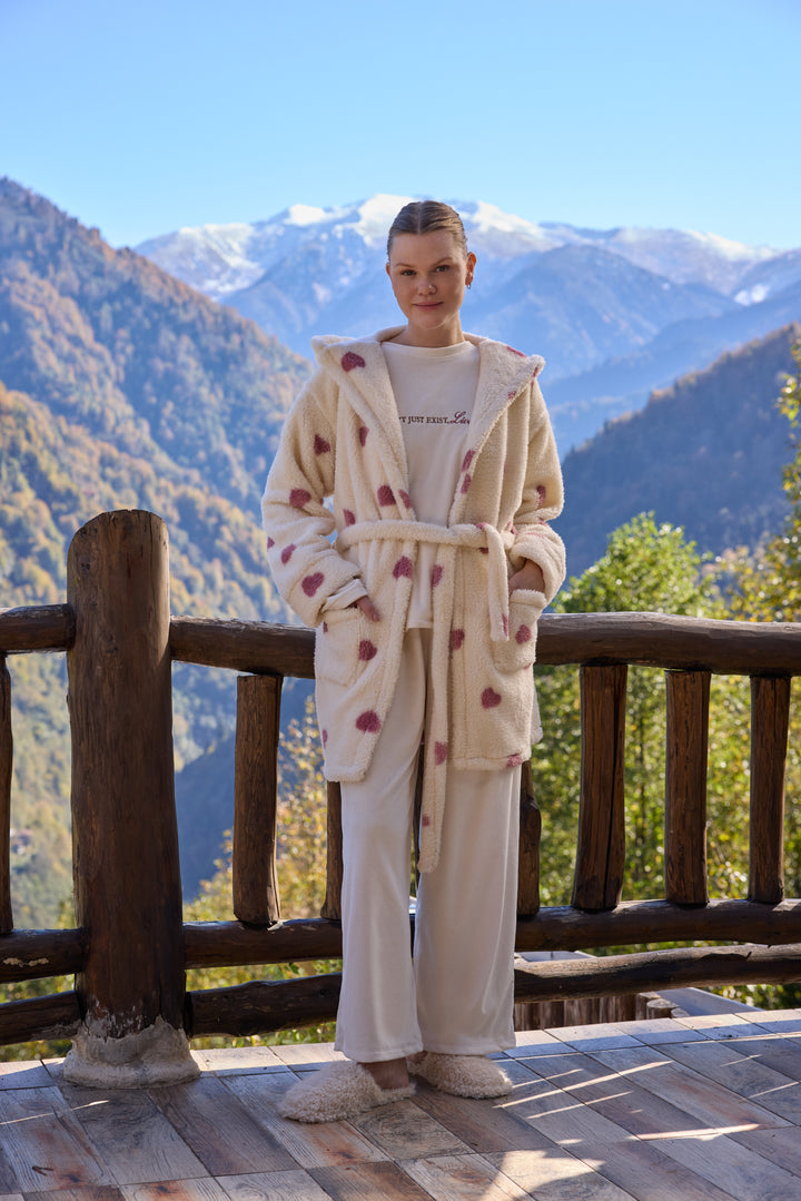 Cream Plush Heart-Print Hooded Robe with Belt – Cozy Winter Warmth | 6033