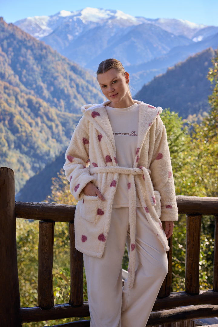 Cream Plush Heart-Print Hooded Robe with Belt – Cozy Winter Warmth | 6033