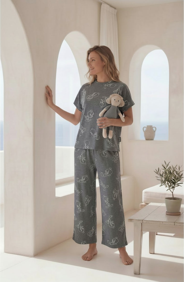 Women’s Grey Printed Pajama Set  l 8008
