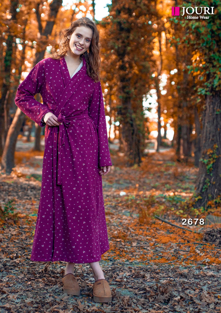 Long winter robe printed with hearts