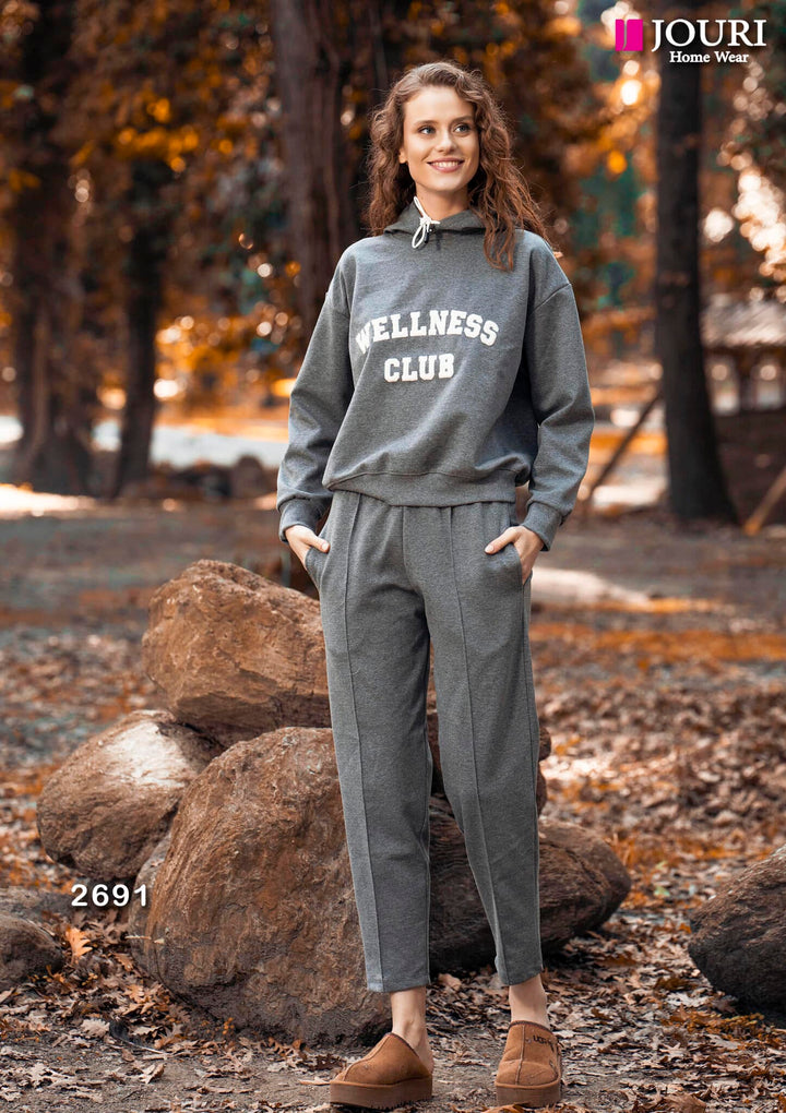 Women's pajamas "WELLNESS Club"