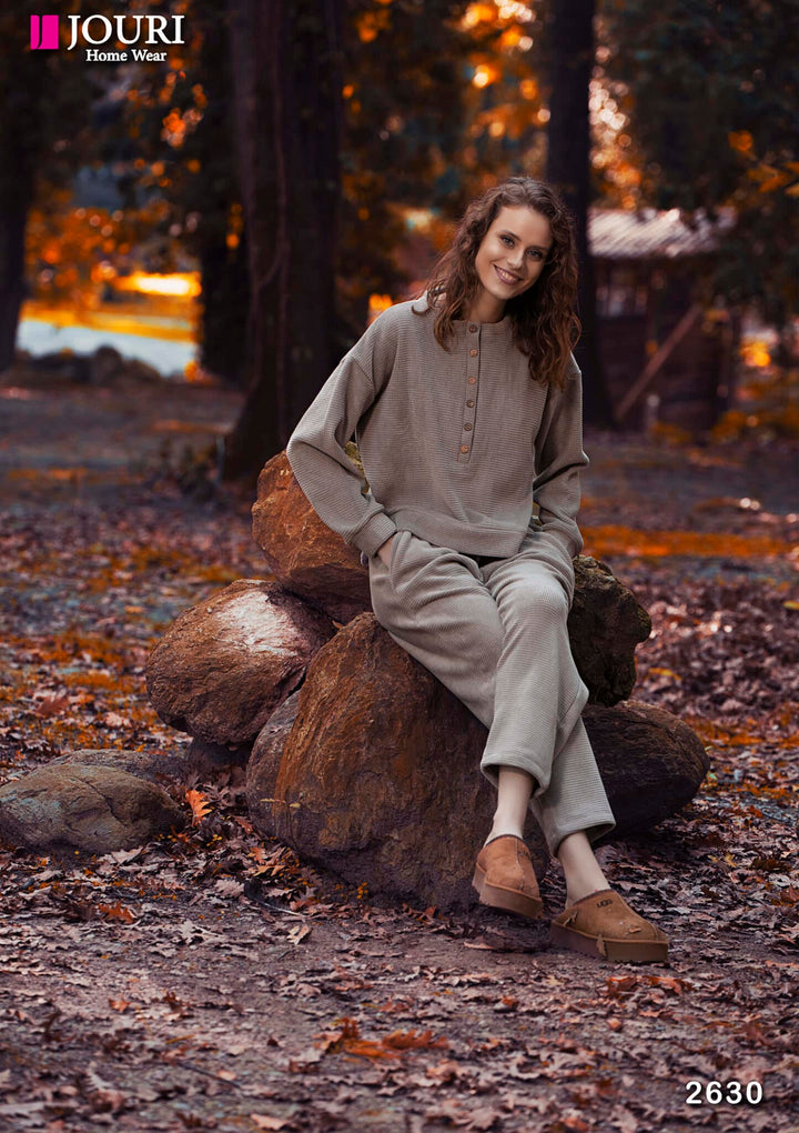 Women's velvet pajamas with striped buttons