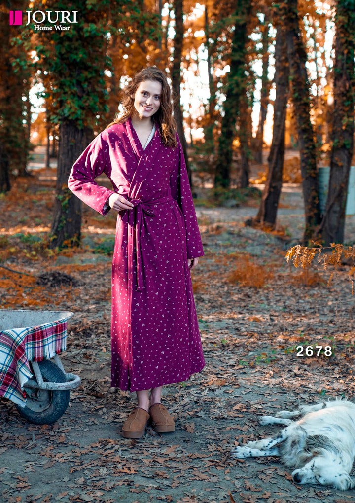 Long winter robe printed with hearts