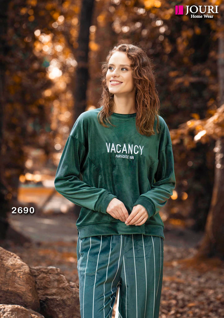 “Vacancy” women’s pajamas