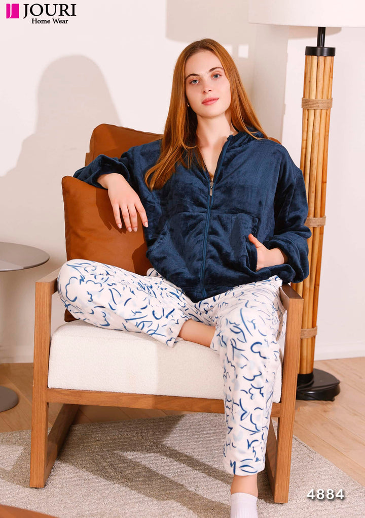 Women's pajamas with zipper