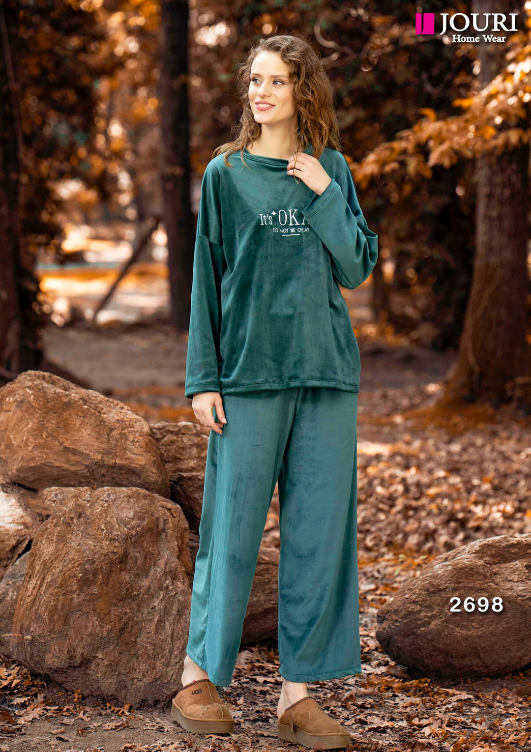 Jouri women's velvet pajamas in attractive green color