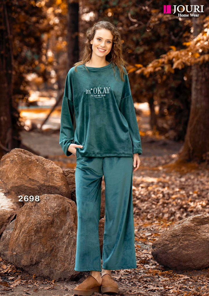 Jouri women's velvet pajamas in attractive green color